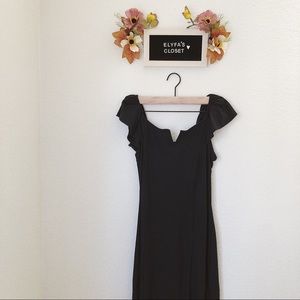 ❌ SOLD ❌ • o f f s h o u l d e r d r e s s •